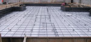 ベタ基礎（工事中）